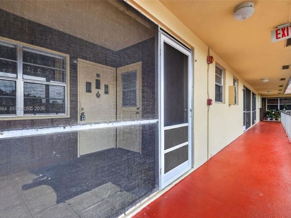 2040 NW 81st Ave , Unit 122, Pembroke Pines, FL 33024