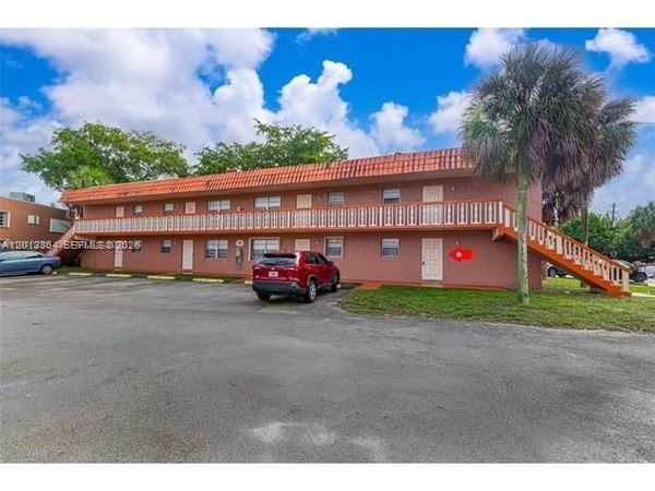 2040 NW 81st Ave , Unit 122, Pembroke Pines, FL 33024