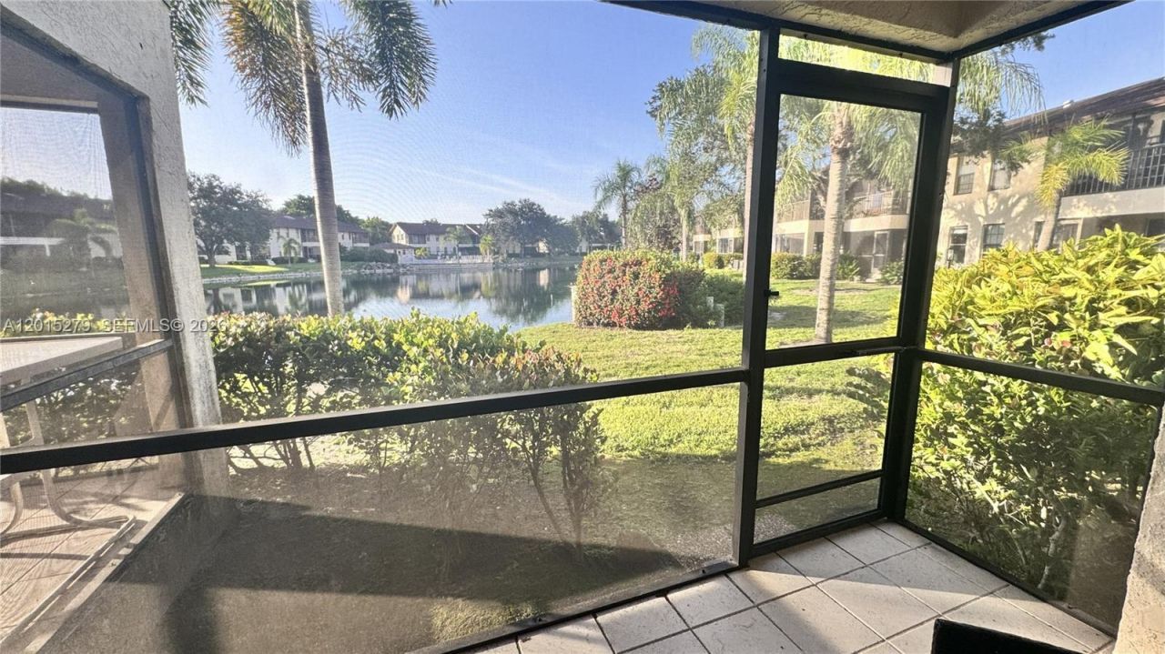 5339 Treetops Drive , Unit 5339, Naples, FL 34113 Photo