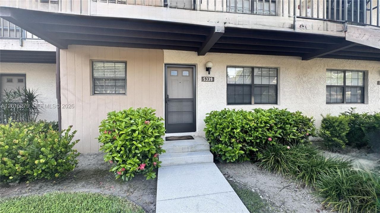 5339 Treetops Drive , Unit 5339, Naples, FL 34113 Photo