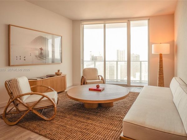 275 SW 6th St, Unit 5308, Miami, FL 33130