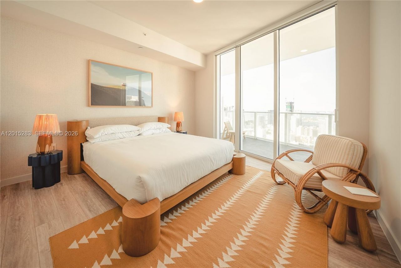 275 SW 6th St, Unit 5308, Miami, FL 33130 Photo