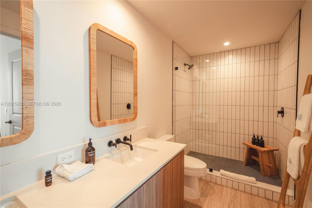 275 SW 6th St, Unit 5308, Miami, FL 33130 Photo