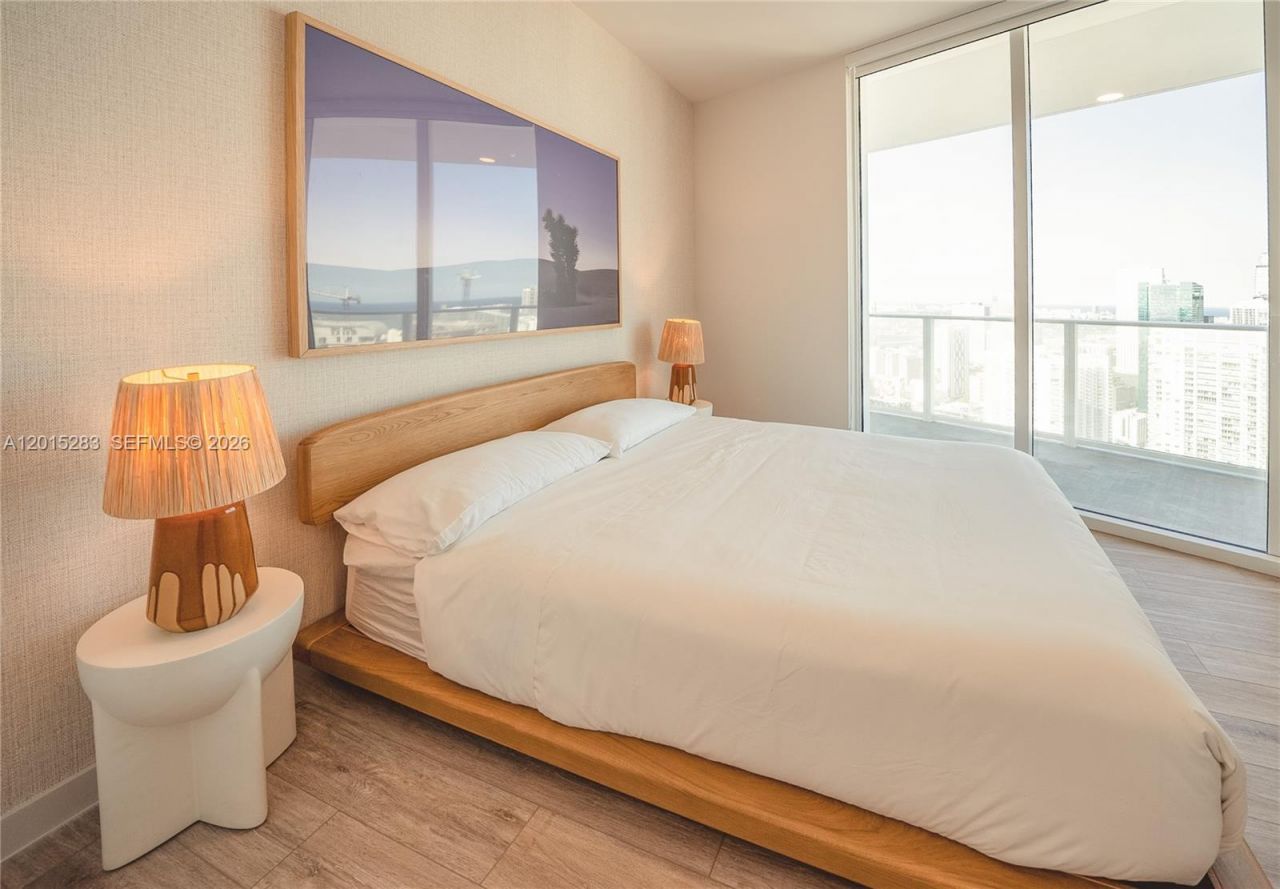 275 SW 6th St, Unit 5308, Miami, FL 33130 Photo