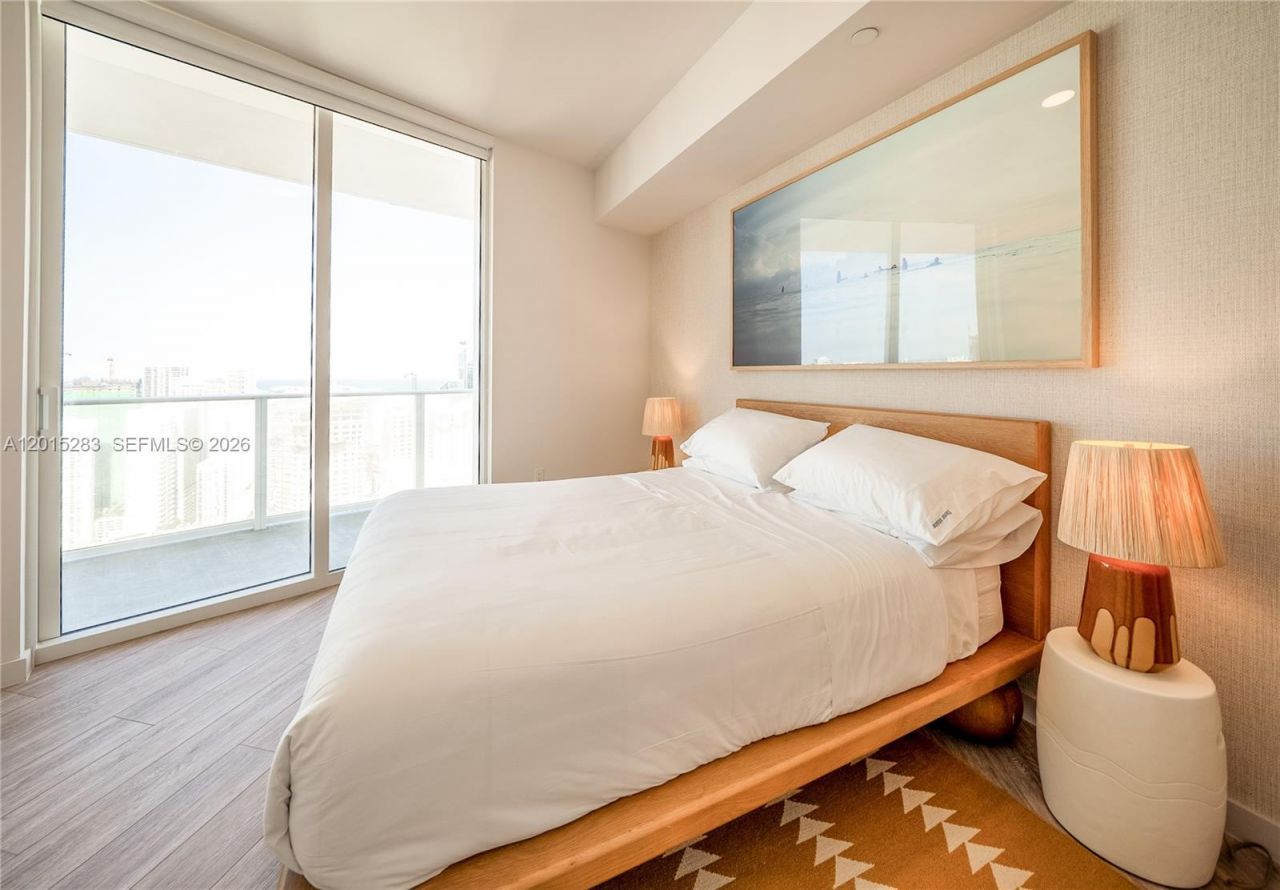 275 SW 6th St, Unit 5308, Miami, FL 33130 Photo