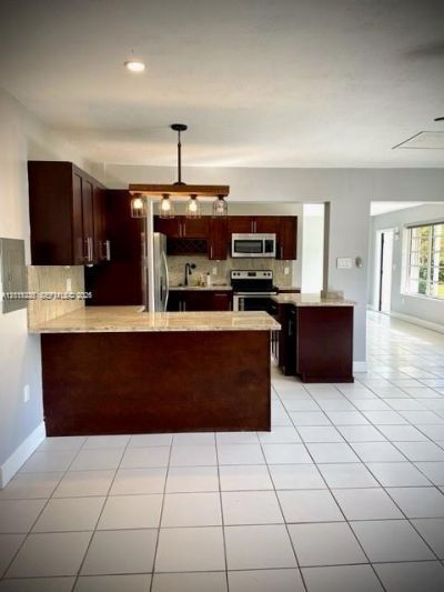 7425 SW 118th St, Pinecrest, FL 33156 Photo