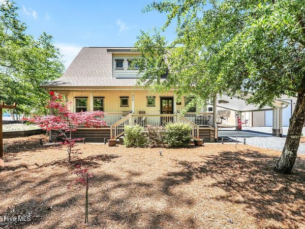 319 NE 42nd Street , Oak Island, NC 28465