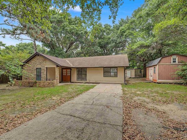 5530 Holley St, Milton, FL 32583