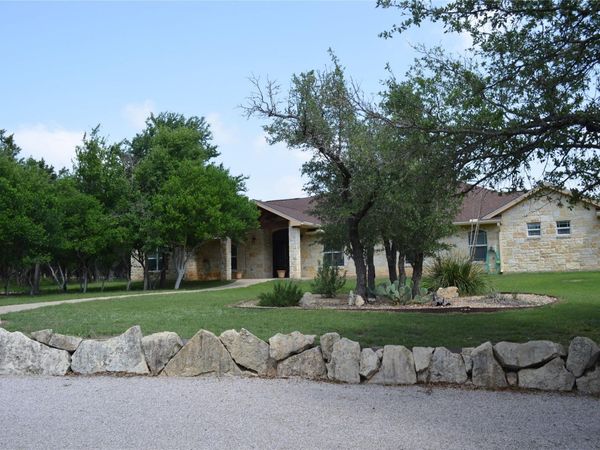 3803 County Road 1020 RD, Lampasas, TX 76550