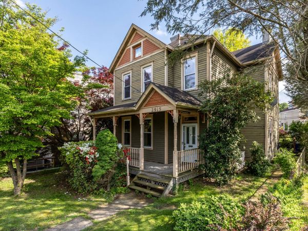 2915 Chartiers Avenue, Pittsburgh, PA 15204