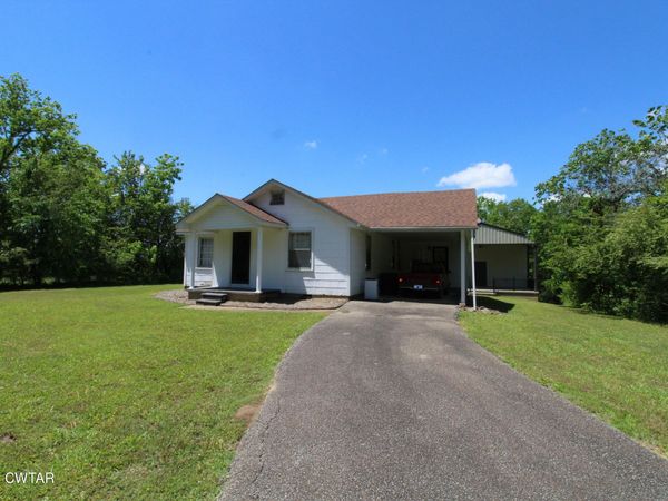 1495 Corinth Road, Darden, TN 38328