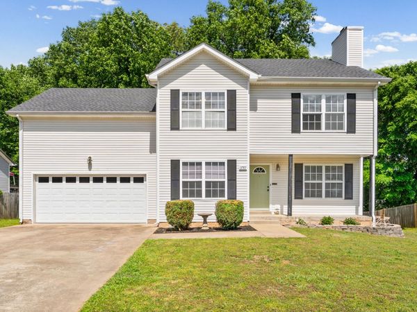 3789 McAllister Dr , Clarksville, TN 37042