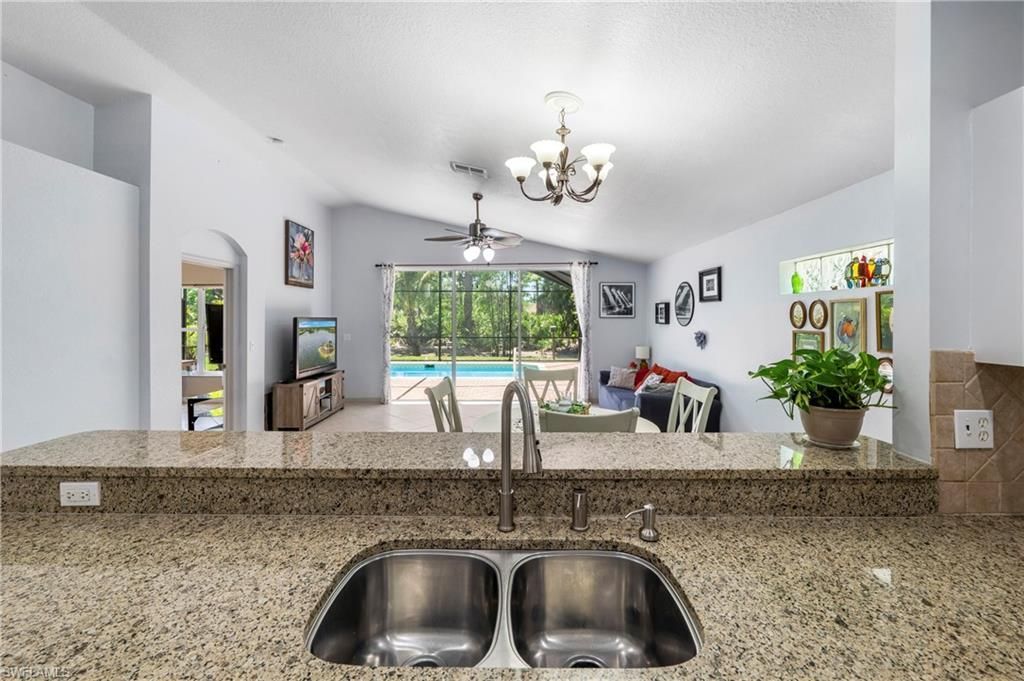 713 Crossfield Cir, Naples, FL 34104 Photo