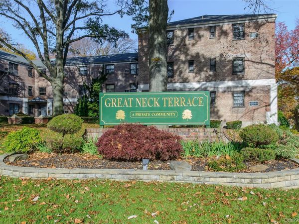 9 Terrace Circle , Unit 2C, Great Neck, NY 11021