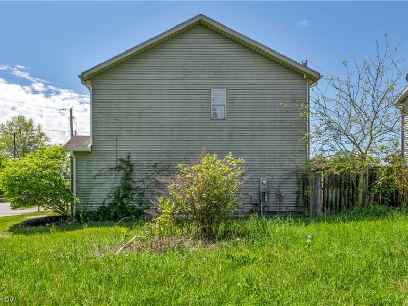 71 Chestnut Street, Elyria, OH 44035 Photo 38