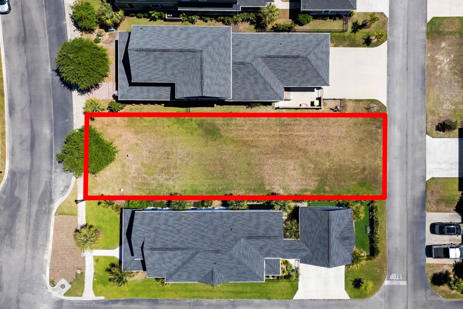 748 Crystal Water Way  Photo 13