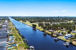 748 Crystal Water Way  photo 4