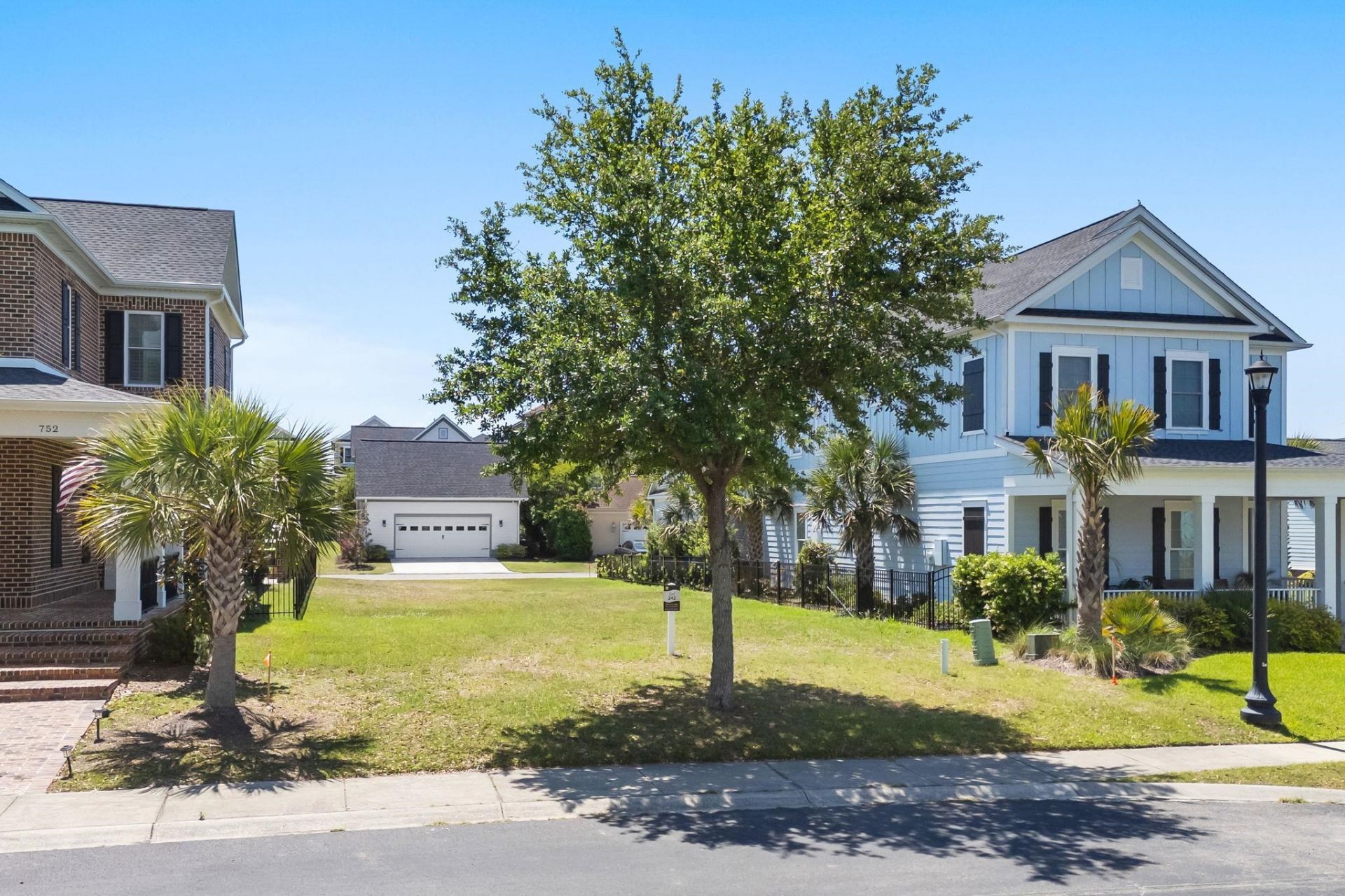 748 Crystal Water Way  Photo 22