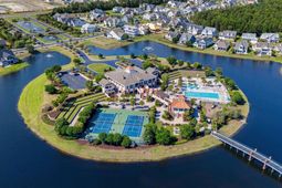 748 Crystal Water Way  photo 4