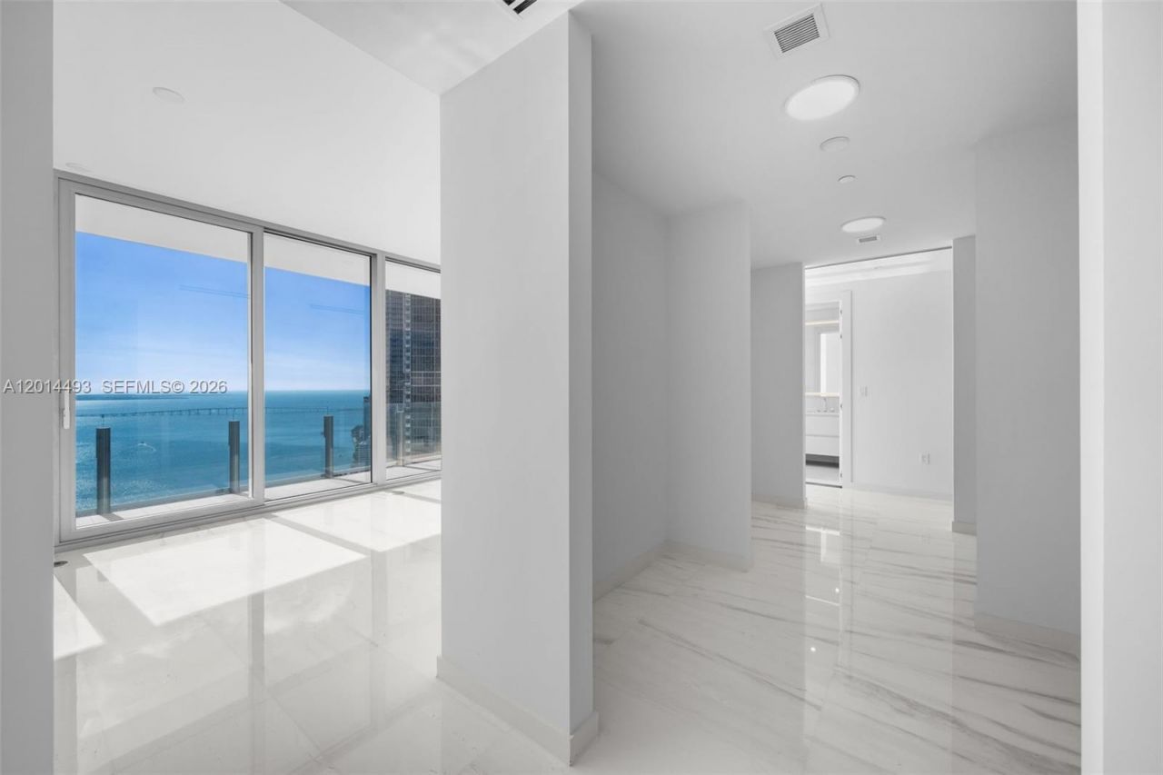 300 Biscayne Blvd Way, Unit 3801, Miami, FL 33131 Photo