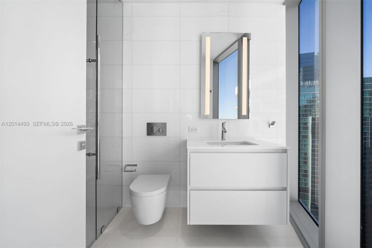 300 Biscayne Blvd Way, Unit 3801, Miami, FL 33131 Photo