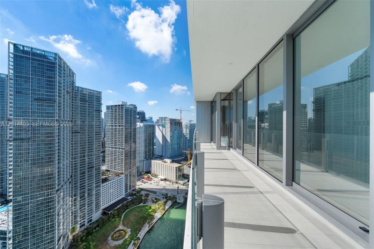 300 Biscayne Blvd Way, Unit 3801, Miami, FL 33131 Photo