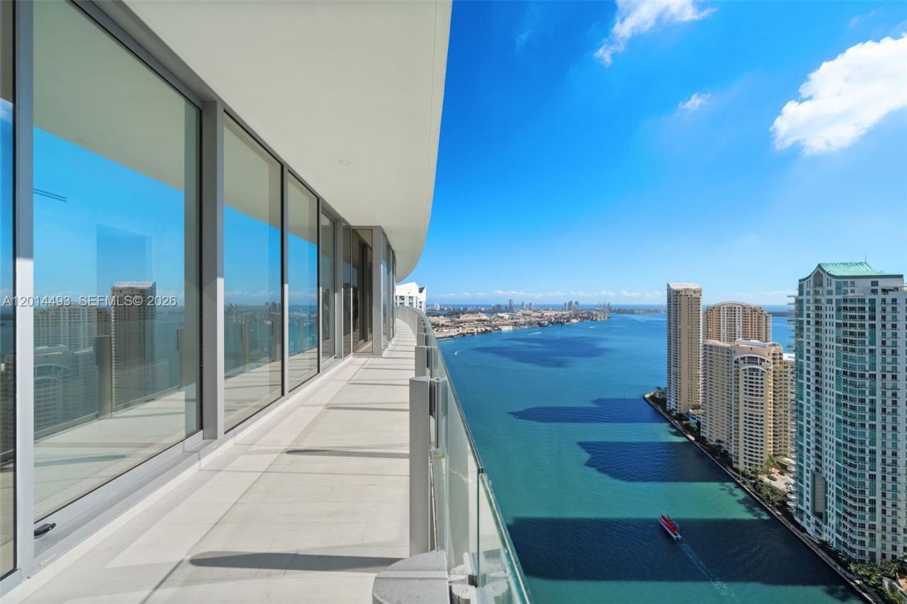 300 Biscayne Blvd Way, Unit 3801, Miami, FL 33131 Photo