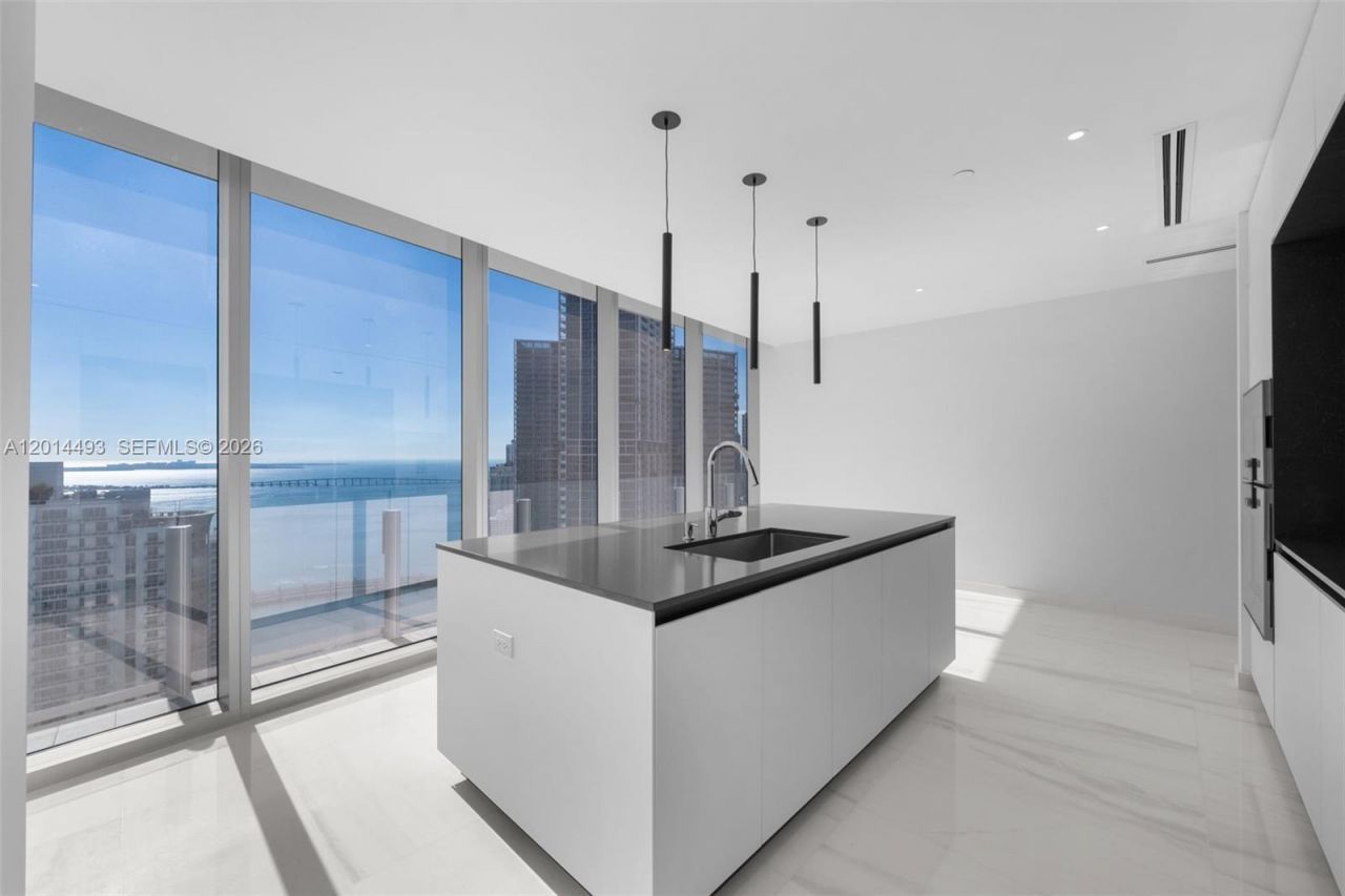 300 Biscayne Blvd Way, Unit 3801, Miami, FL 33131 Photo