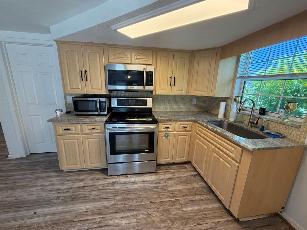 9331 Rainbow Lane , Port Richey, FL 34668 Photo