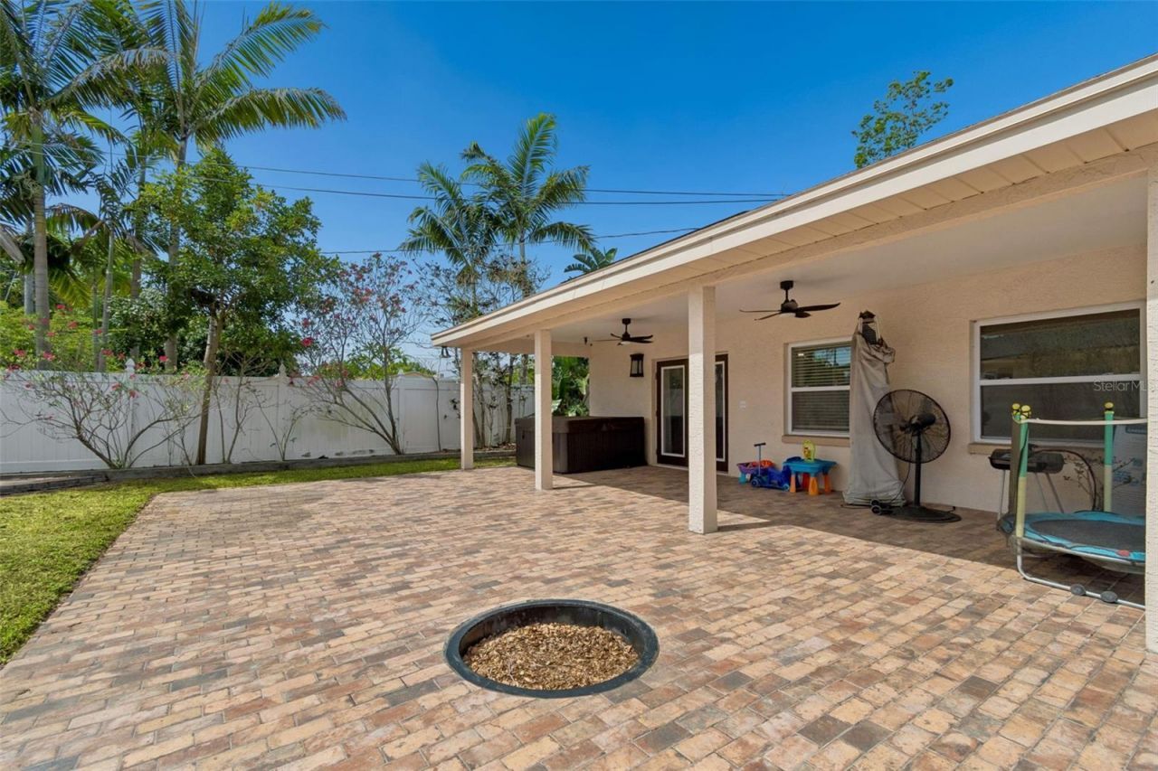 2790 Pinellas Point Drive S, Saint Petersburg, FL 33712 Photo