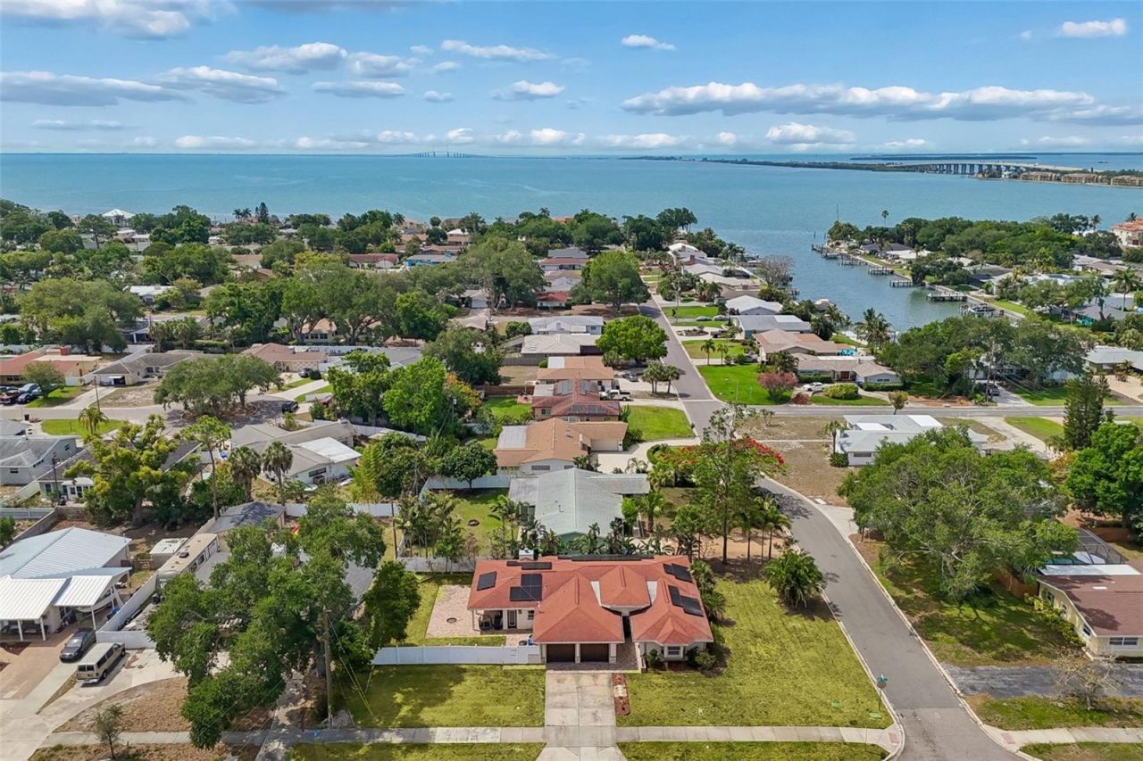 2790 Pinellas Point Drive S, Saint Petersburg, FL 33712 Photo