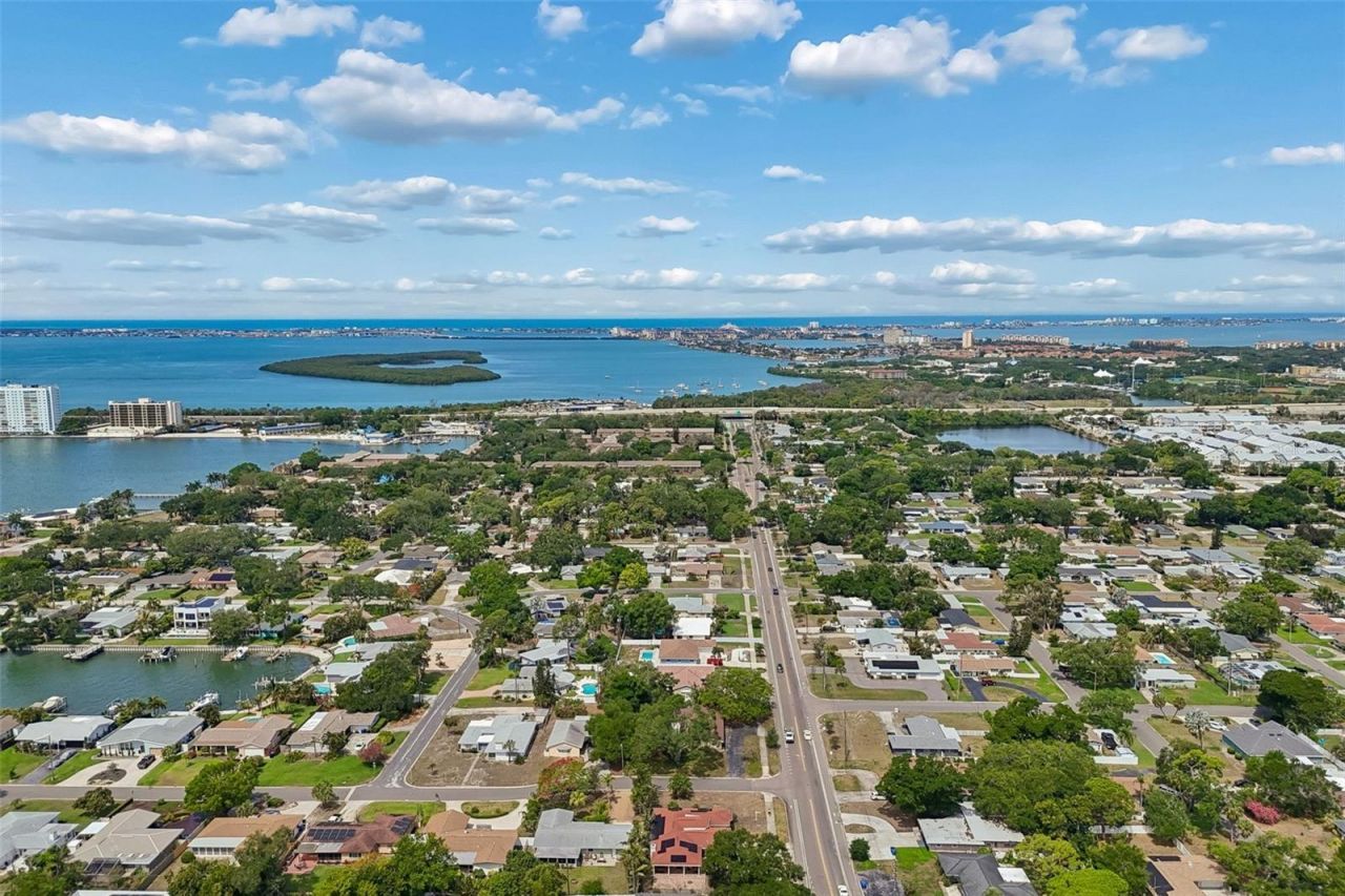 2790 Pinellas Point Drive S, Saint Petersburg, FL 33712 Photo