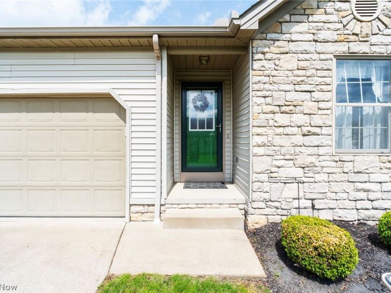 344 Myron Street , Hubbard, OH 44425 Photo 3