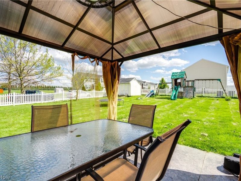 2750 Himelrigh Boulevard, Barberton, OH 44203 Photo 10
