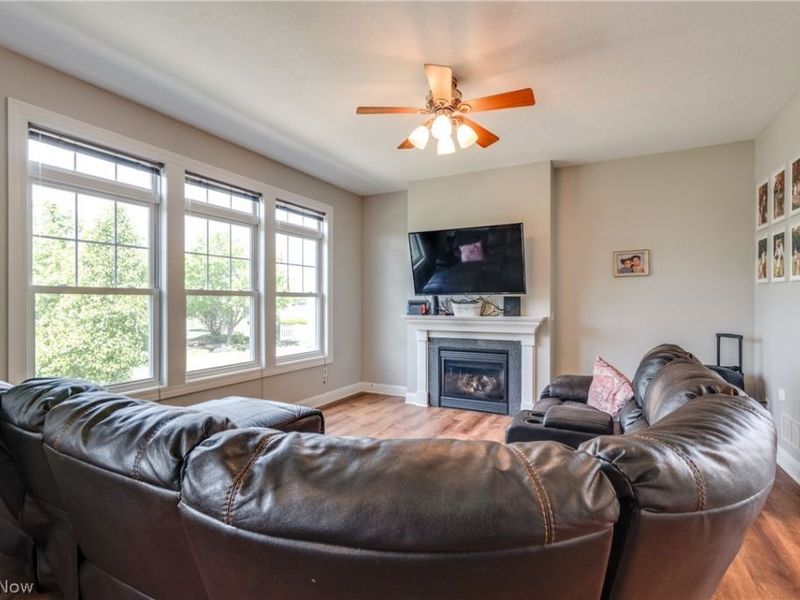 2750 Himelrigh Boulevard, Barberton, OH 44203 Photo 12