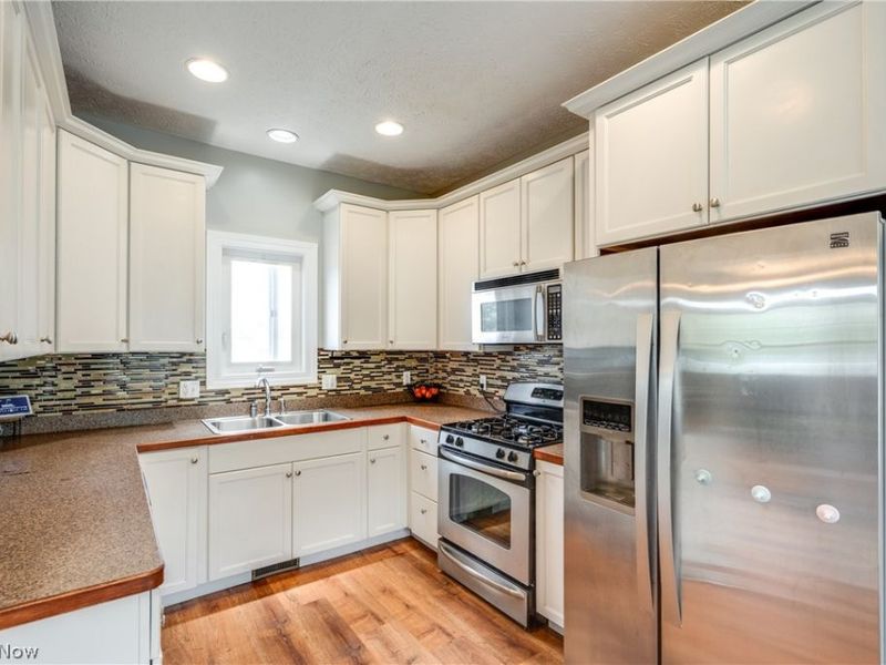 2750 Himelrigh Boulevard, Barberton, OH 44203 Photo 23