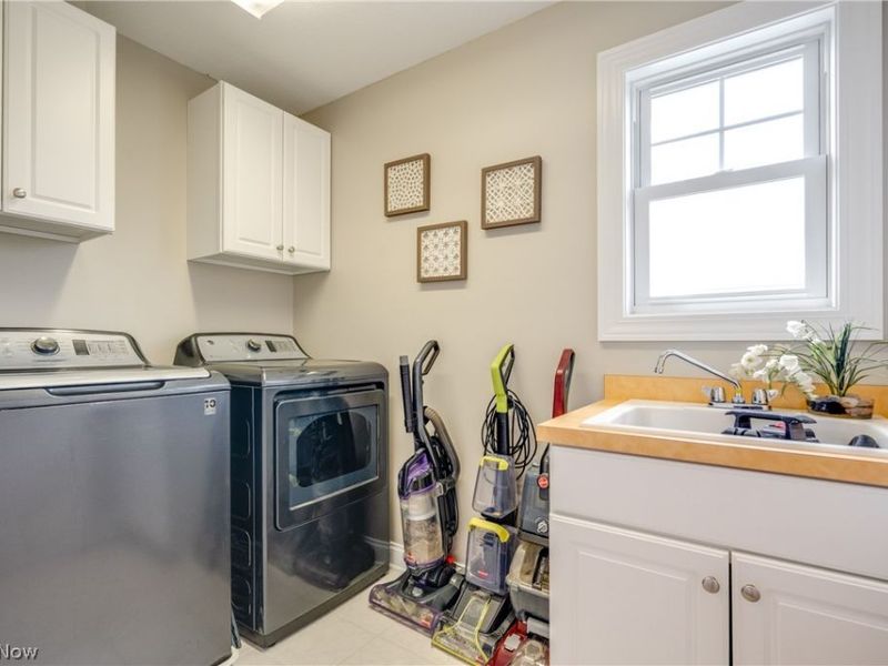 2750 Himelrigh Boulevard, Barberton, OH 44203 Photo 38