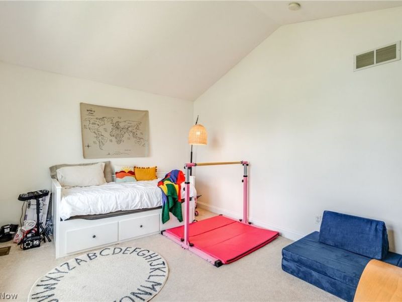 2750 Himelrigh Boulevard, Barberton, OH 44203 Photo 48