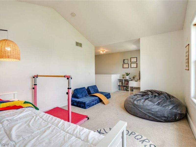 2750 Himelrigh Boulevard, Barberton, OH 44203 Photo 49