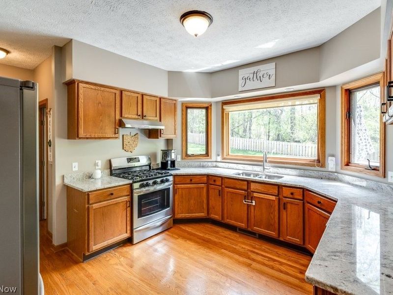 326 Saint Lawrence Circle, Northfield, OH 44067 Photo 10