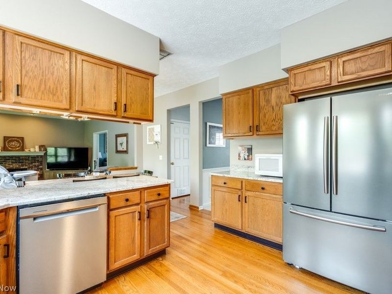 326 Saint Lawrence Circle, Northfield, OH 44067 Photo 11