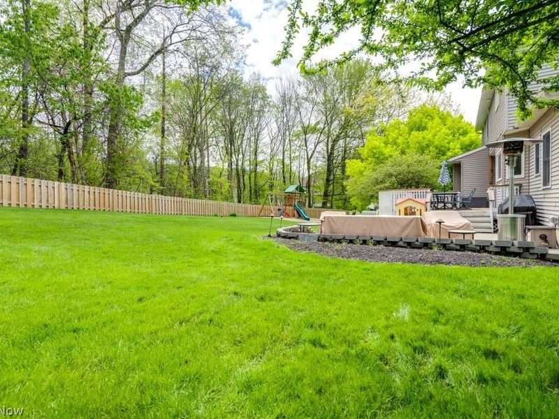 326 Saint Lawrence Circle, Northfield, OH 44067 Photo 2