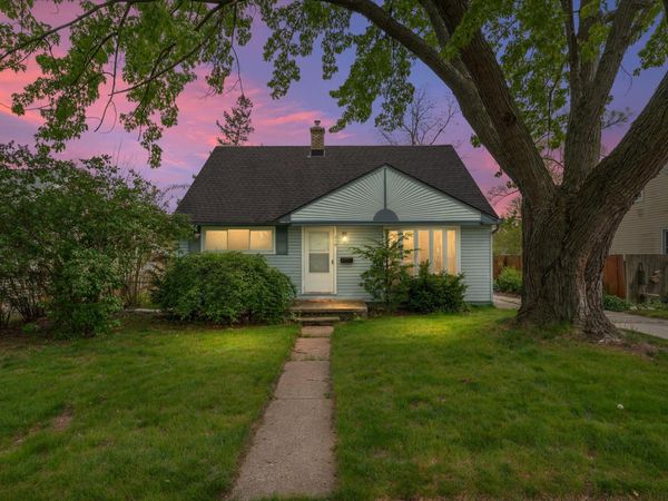249 S Chocolay Avenue, Clawson, MI 48017