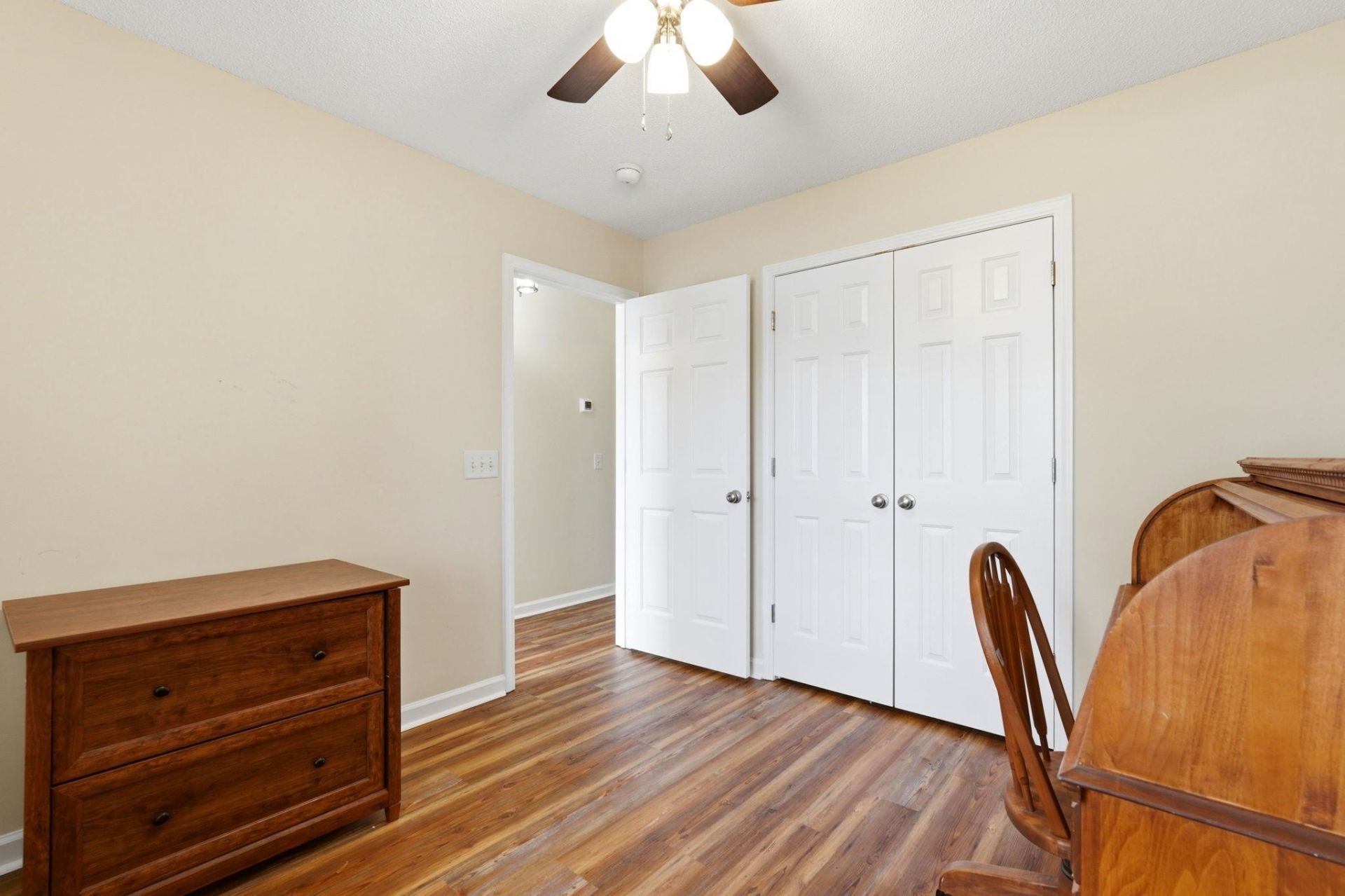 1648 Langley Dr. Photo 17