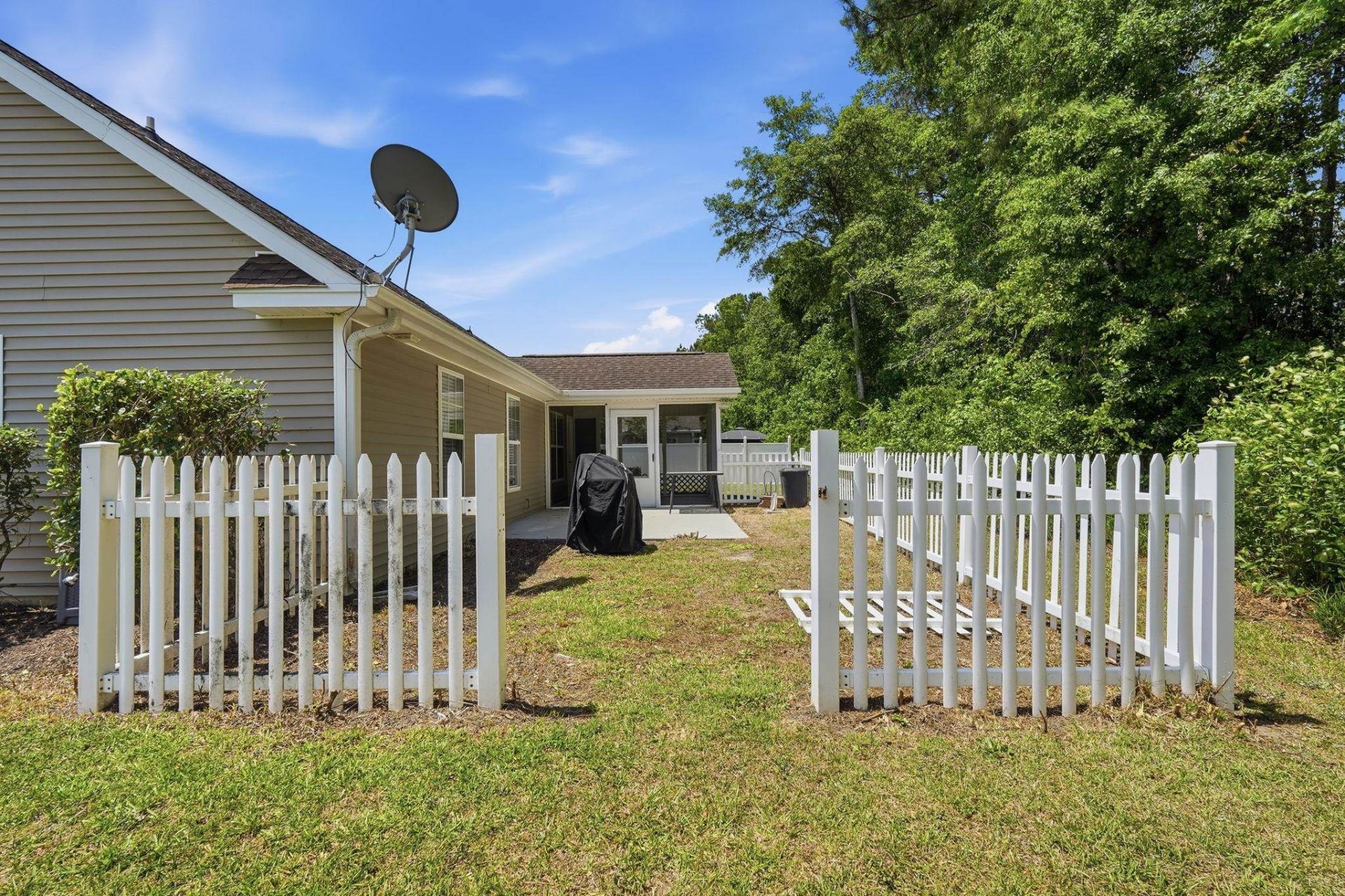 1648 Langley Dr. Photo 30