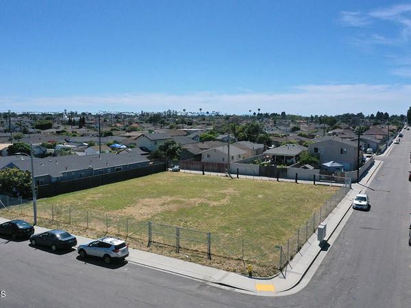 561 N Anita Avenue, Oxnard, CA 93030