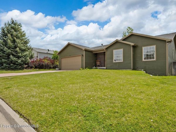 30 Juniper Lane, Parachute, CO 81635