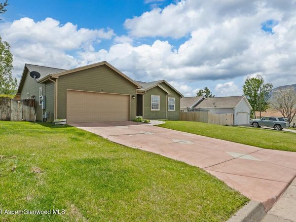 30 Juniper Lane, Parachute, CO 81635