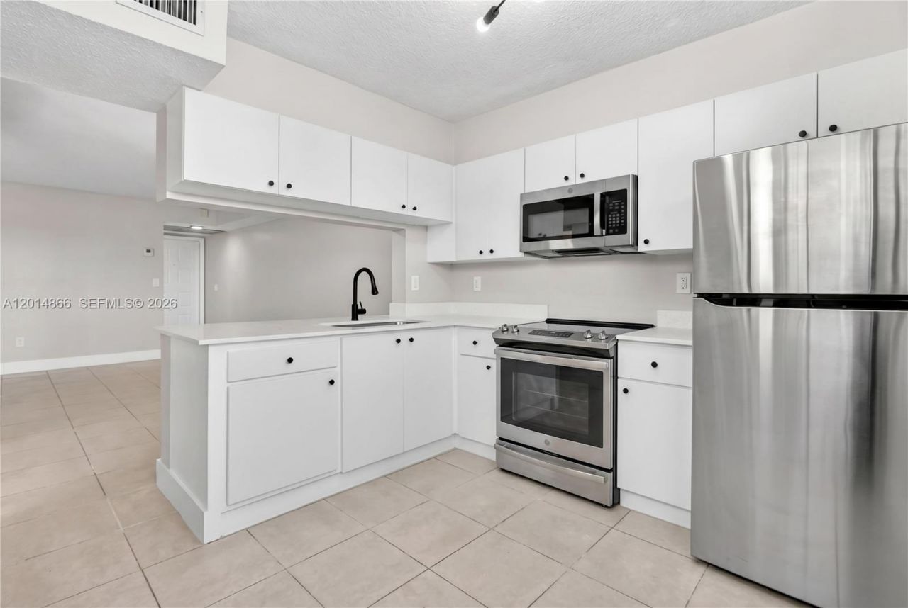 800 Independence Dr, Unit 800F, Homestead, FL 33034 Photo