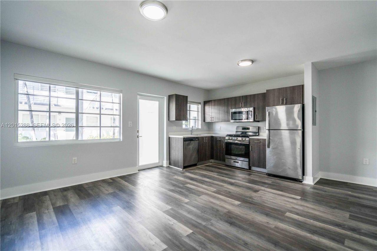 331 85th St, Unit 3, Miami Beach, FL 33141 Photo